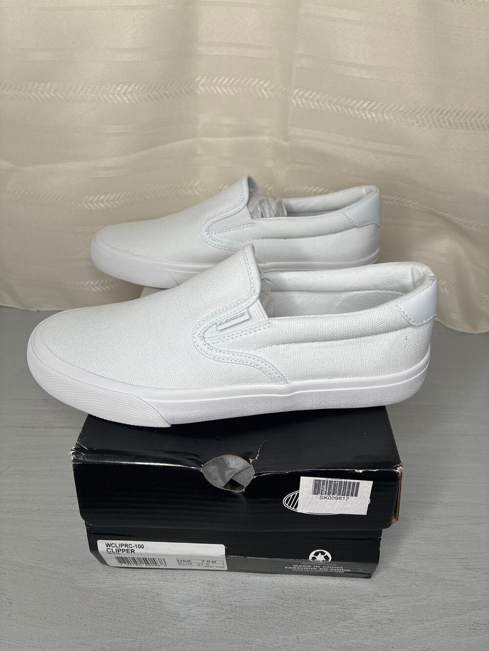 Lugz Clipper Womens Slip-On Canvas Sneakers White Size 7M